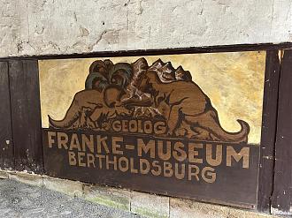 Klicke auf die Grafik für eine vergrößerte Ansicht

Name: 779911EF-80E0-41CA-814E-D27FD2A81475.jpeg
Ansichten: 278
Größe: 355,5 KB
ID: 435073